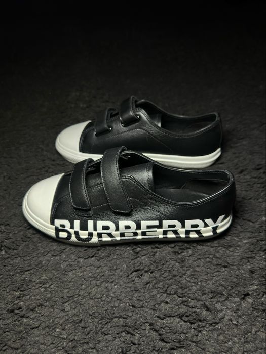 Жіночі кеди Burberry