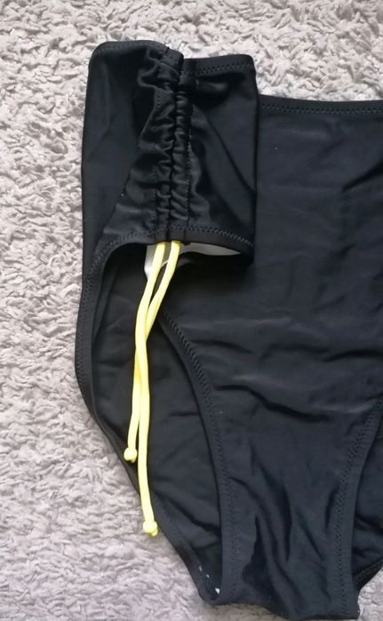 Majtki kąpielowe damskie czarne roz 46