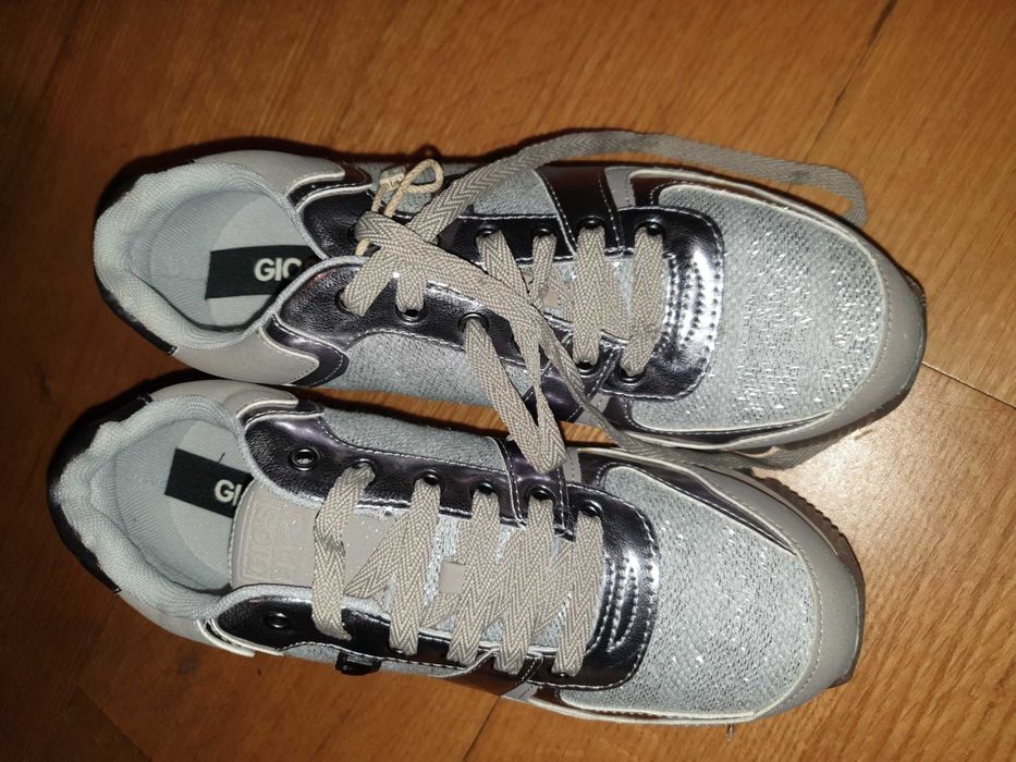 SAPATILHAS Gieppso novas n 36