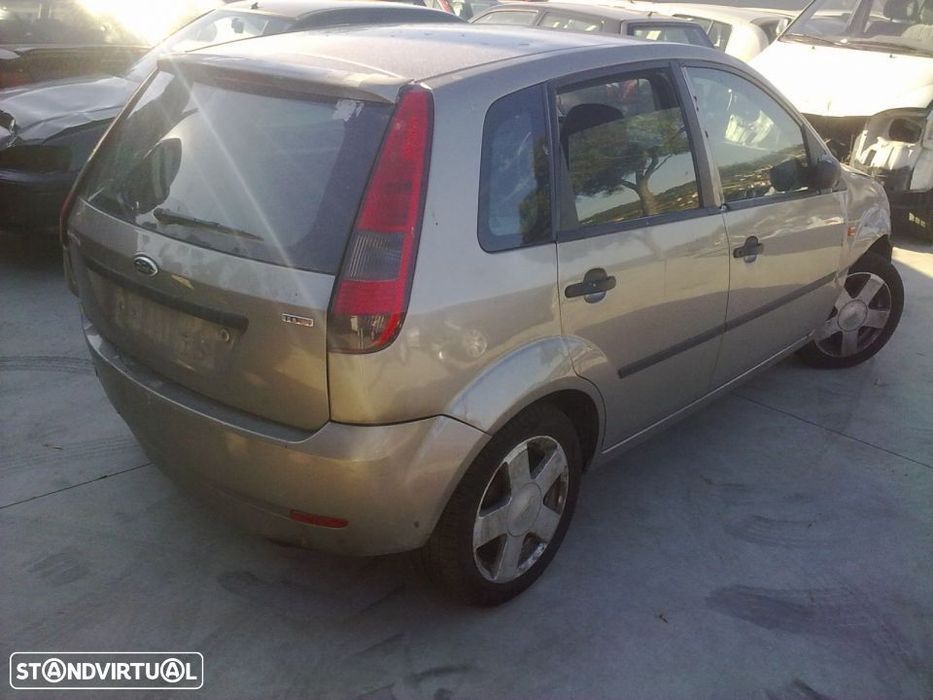Traseira / Frente /Interior Ford Fiesta 2005