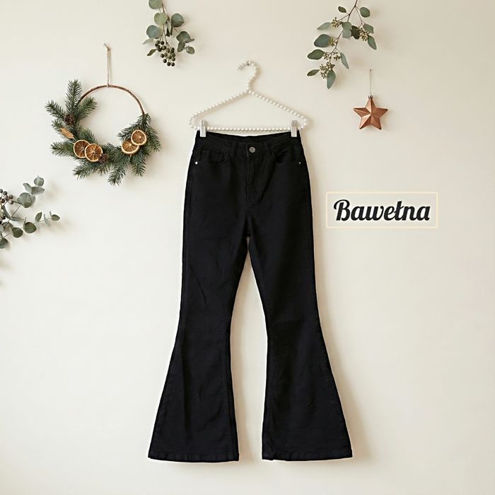 Czarne jeansy dzwony Boohoo High Waist & Butt Shaper Modelujące nowe