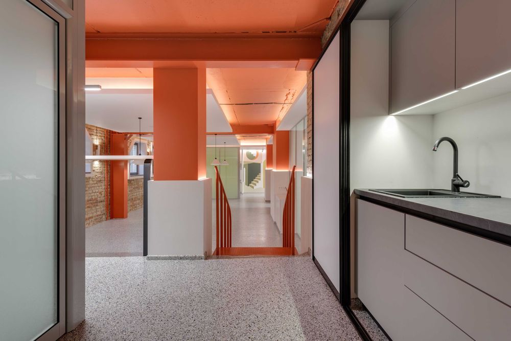 Оренда сучасного офісу Воздвиженка 280кв.м,історич.центр Києва, Поділ