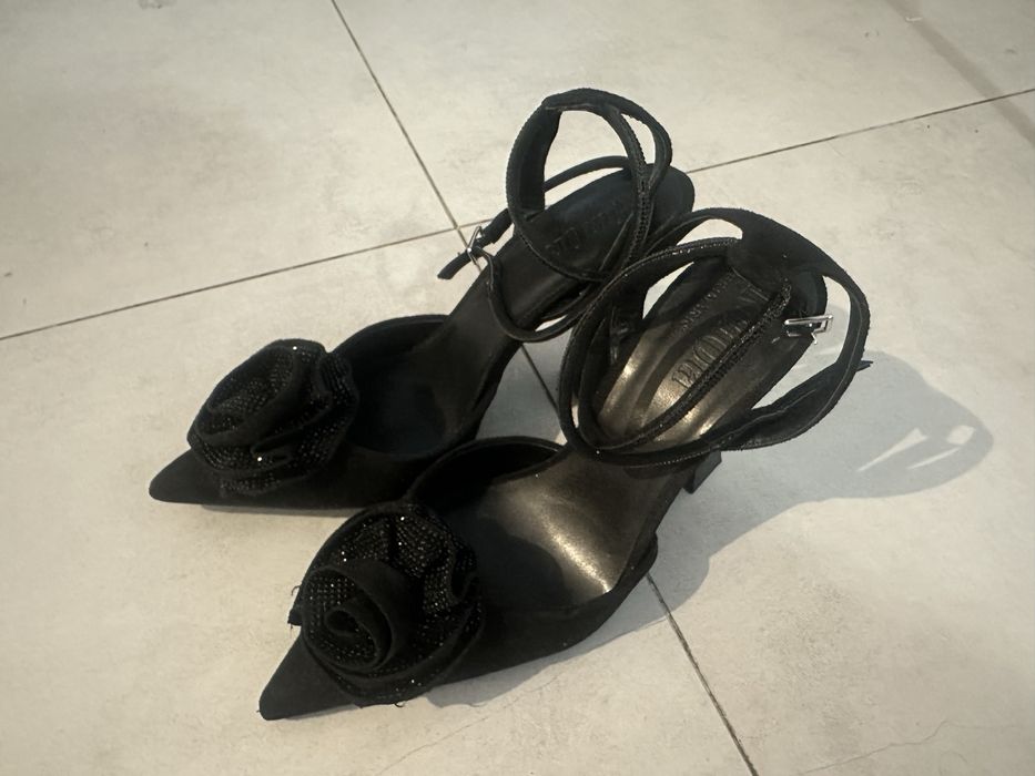 Buty na obcasie czarne