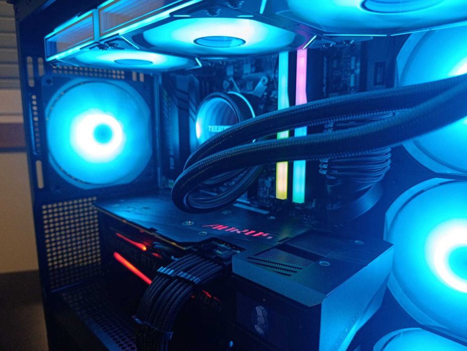 PC GAMING RTX 3070 Ryzen 7 7700 32GB RAM DDR5 1Tb SSD NVME