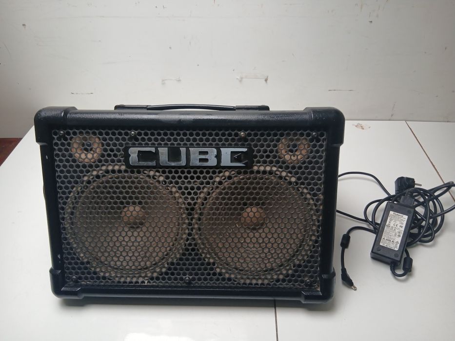 Amplificador Roland Cube XL