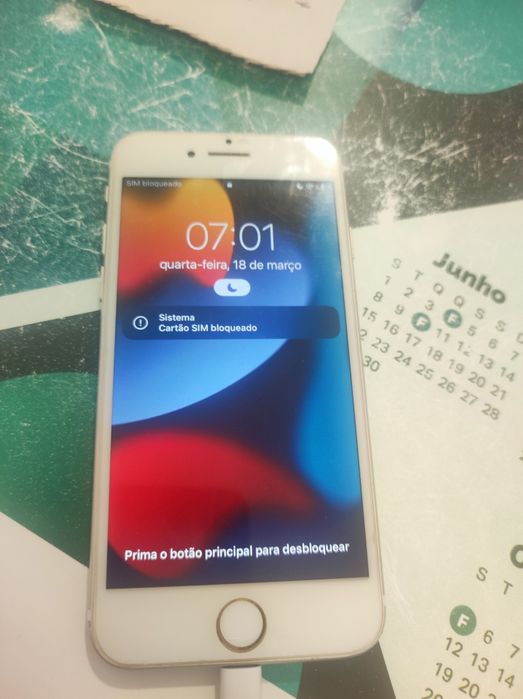 Vendo IPHONE Bom.