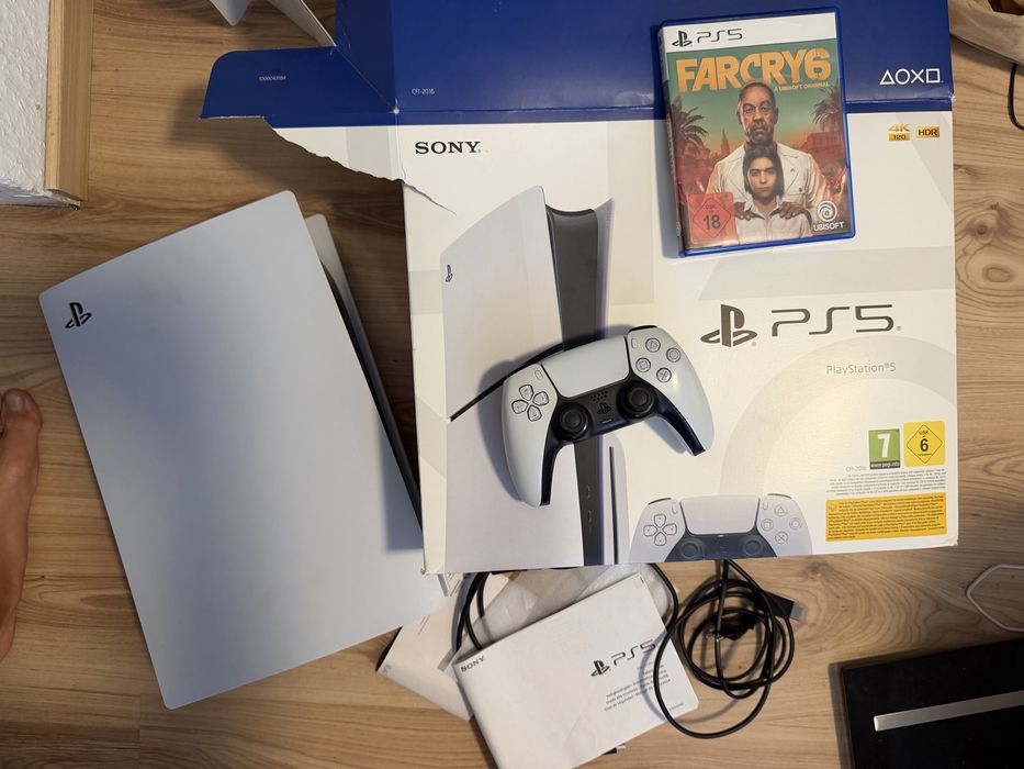 Sony ps5 disc edition+ Far cry6