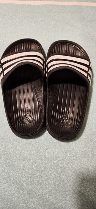 Chinelos criança adidas originais n.° 29