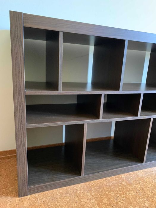 Estante Besta IKEA Castanha