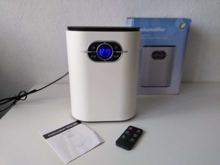 Osuszacz powietrza z wyświetlaczem jonizator wskaźnik wilgotności