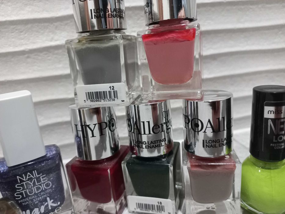 Zestaw lakierów do paznokci