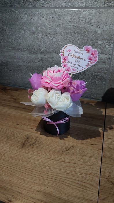 Flower Box ze świecami sojowymi na  handmade