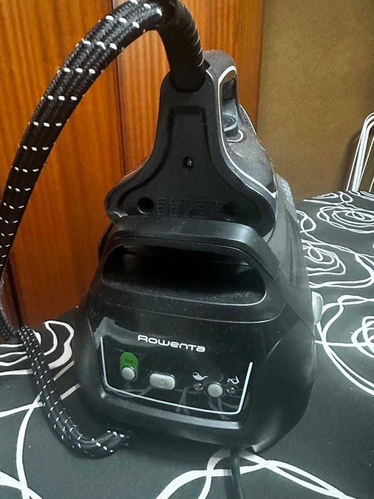 Ferro com caldeira ROWENTA Perfect Steam PRO, com garantia
