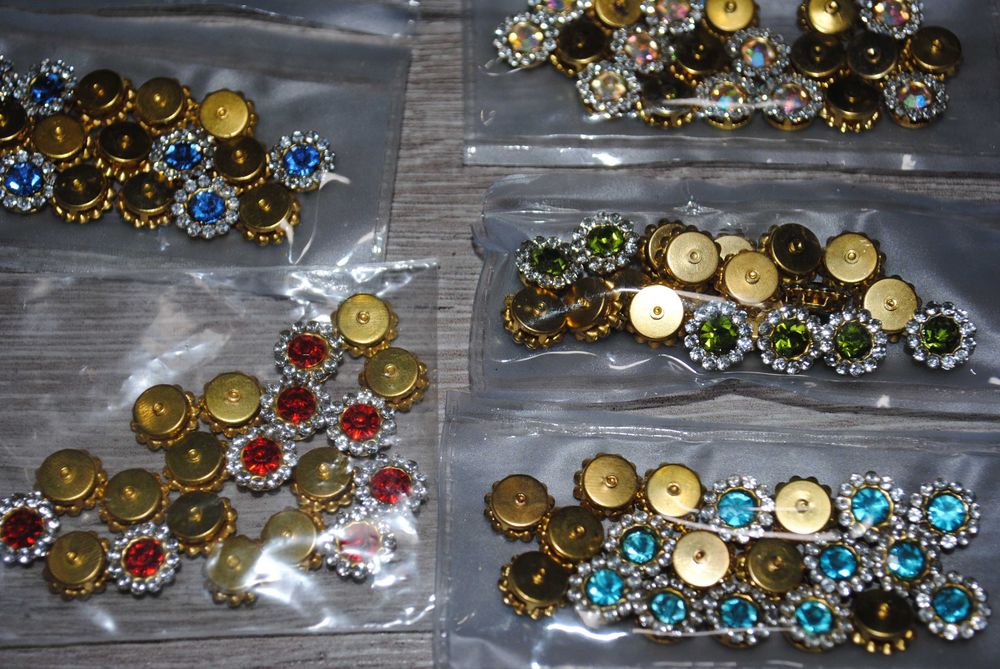 Обємні стрази, пришивний декор, жемчуг, паєтки, біжутерія 7 мм 7 упак.