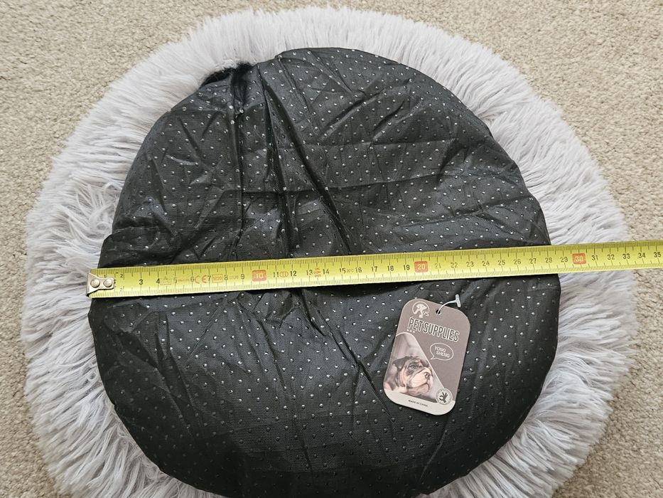 Małe legowisko dla psa/kota