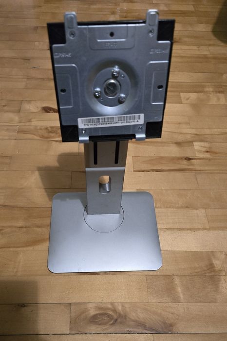 Podstawa uchwyt  stojak monitora Dell obrotowa