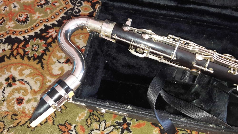 Clarinete Baixo ( madeira) Si bemol Leblanc France