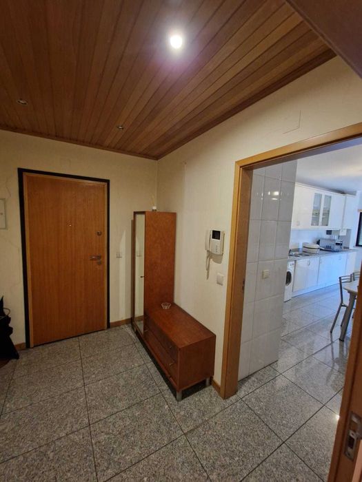 Alugo Apartamento T3 mobilidado em Gualtar Braga