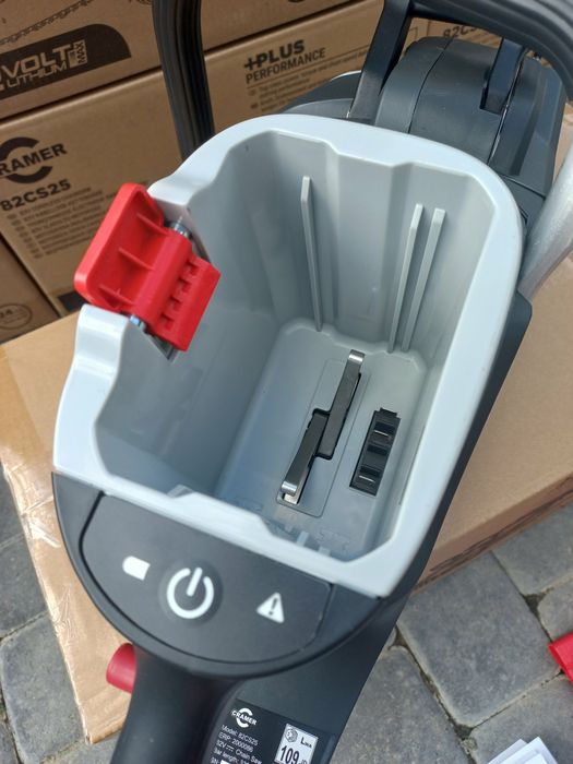 Акумуляторна пила greenworks 82v