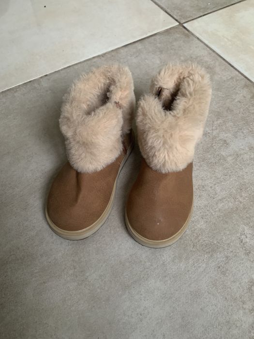 Дитячі УГГИ ZARA р.21