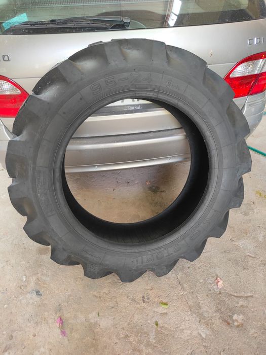 Pneu agricola 9,5-24 Stomil