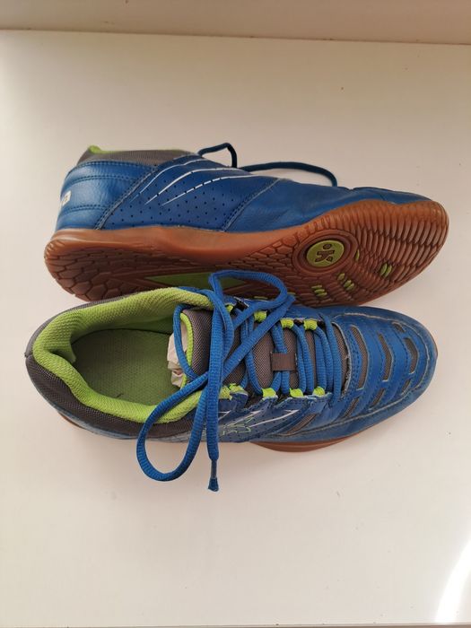 Спортивная обувь