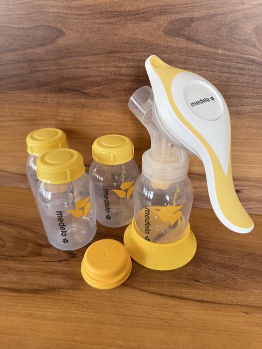 Medela Harmony laktator ręczny + pojemniki
