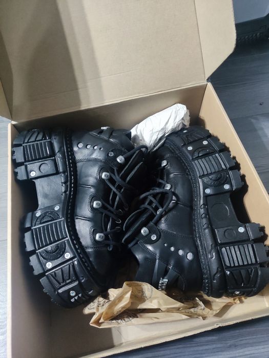 New rock tank нові оригінальні