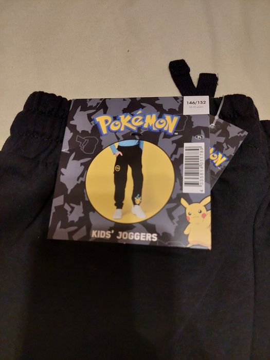 NOWY zestaw bluzka i spodnie Pokemon 152
