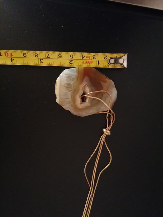 Colar com pedra natural