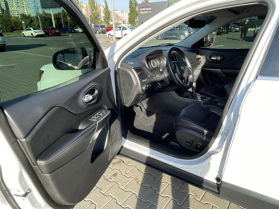 Jeep Cherokee 2018  (FL)/KL  3.2 АТ  271 к.с. Latitude Plus
