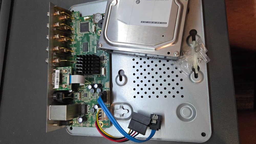 Monitoring zestaw - kamery, rejestrator,2hdd, zasilacz