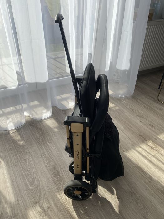Wózek spacerowy Momi Estelle