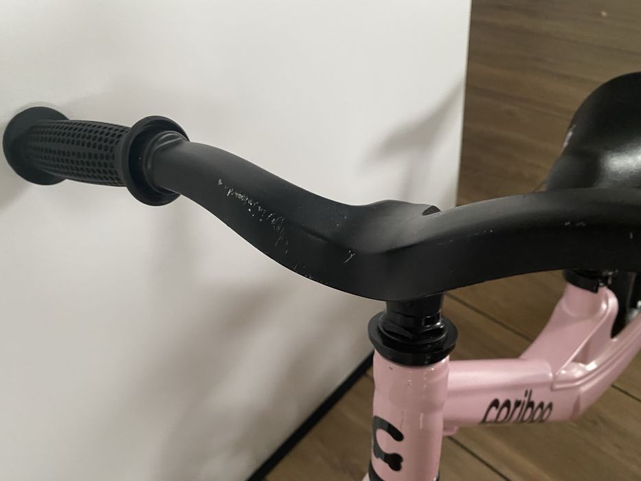 Rowerek biegowy Cariboo Magnesium Pro (różowy) + Kask Cariboo