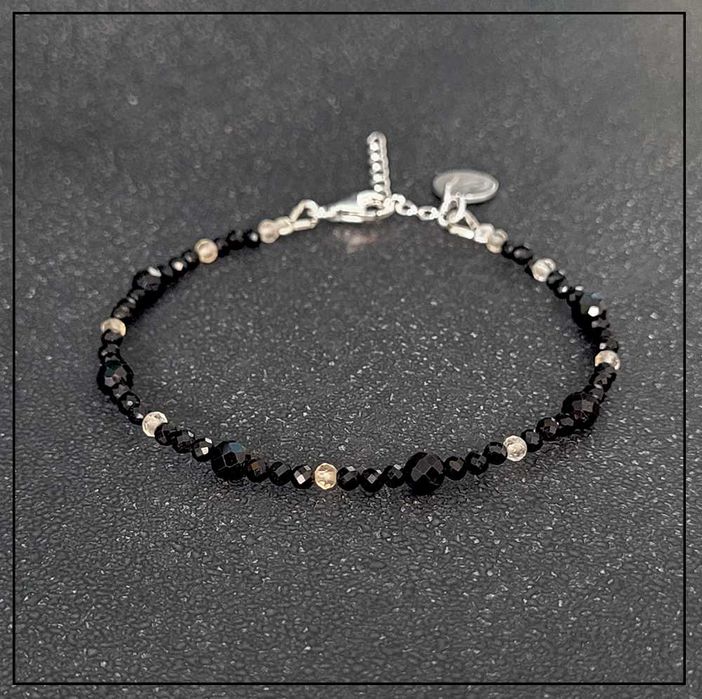 Bransoletka SPOKÓJ z turmalinu i cytrynu z literką – Srebro 925