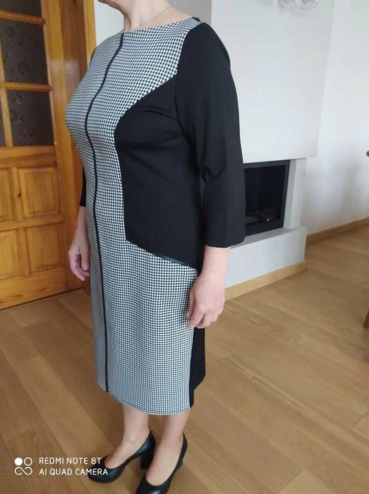 Dwukolorowa sukienka w pepitkę LUIZA