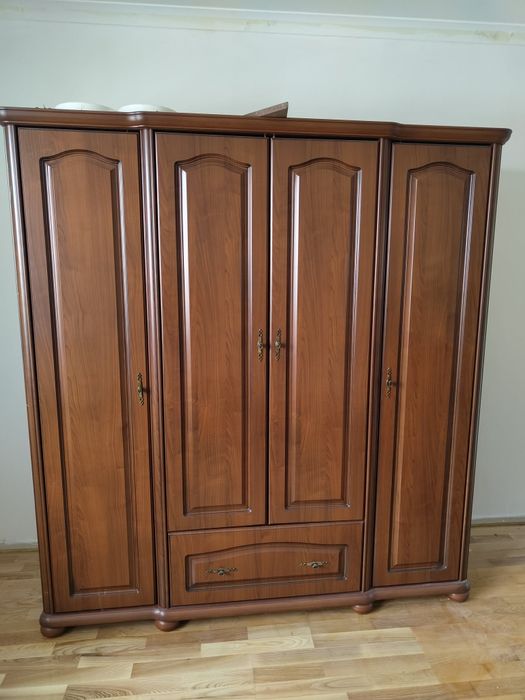 Komplet mebli do sypialni