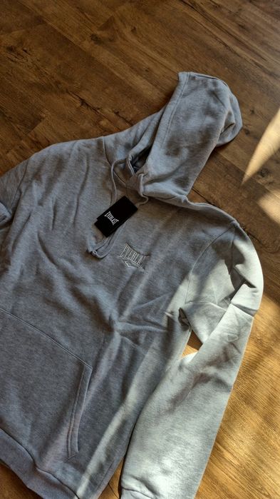 Everlast z kapturem L i XL Nowa dwie sztuki