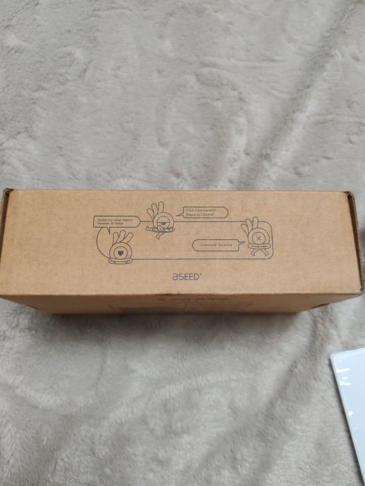 Сенсорний вимикач світла BSEED з розеткою, 1-канальний, 1-позиційний