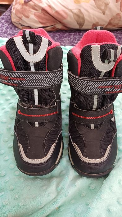 Зимові черевики на хлопчика