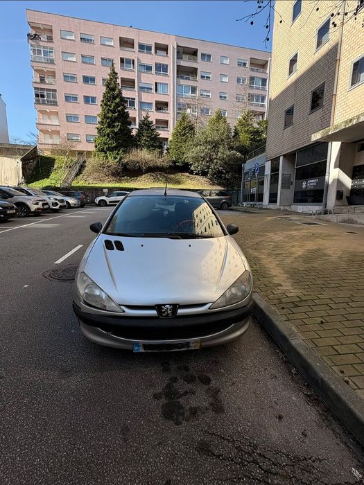 Carro Peugeot 206