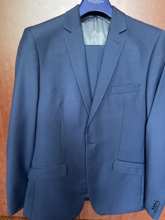 Garnitur męski Evenemen 182/104/90