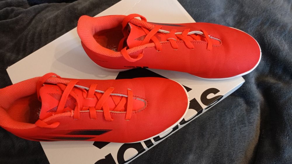 Halówki buty Adidas czerwone