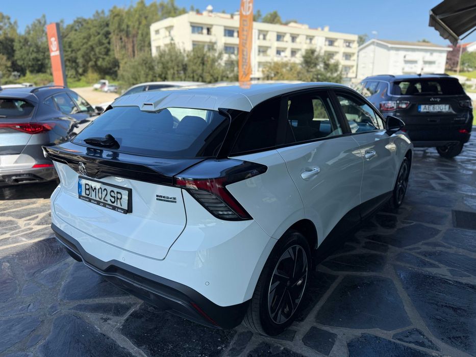 MG MG4 51kWh Standard — photo 3