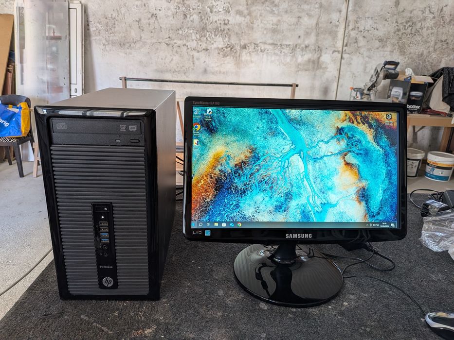 Computador de secretária