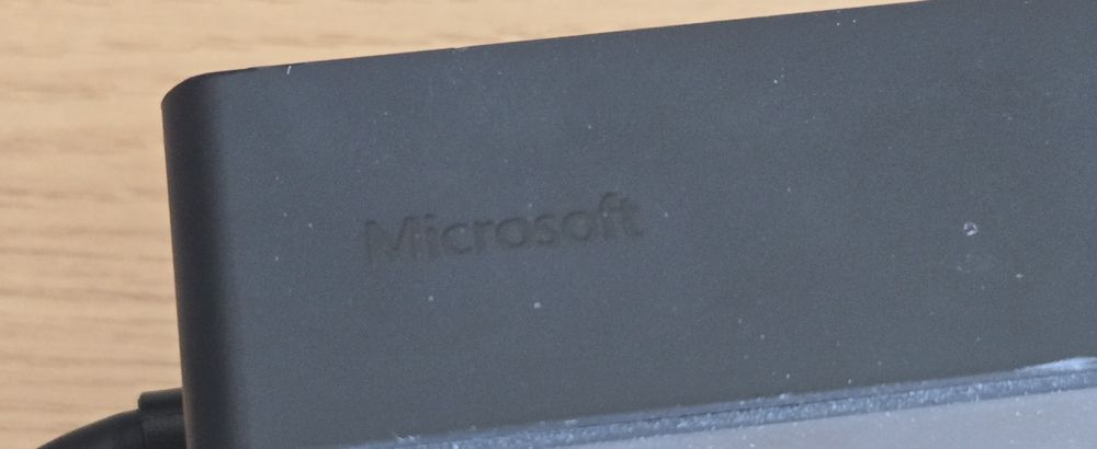 Surface Dock Station468937315085209604