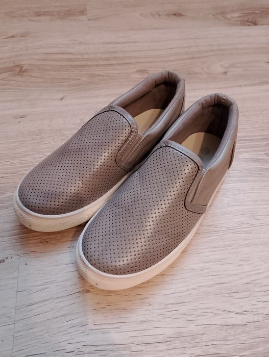 Trampki chłopięce 32 wiosna lato