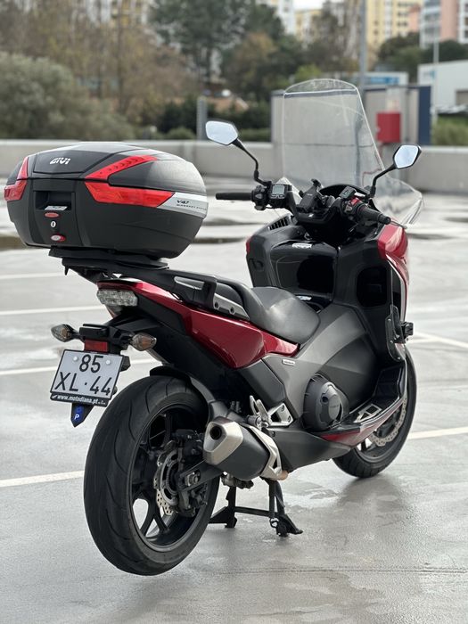 HONDA INTEGRA 750 - Full Extras!