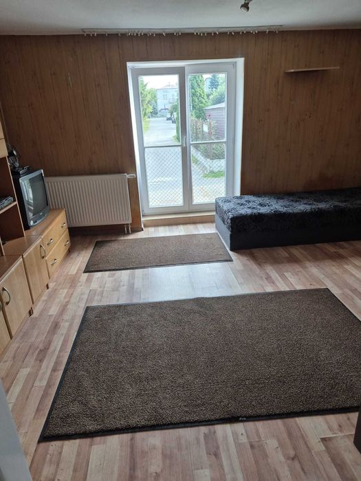 Dom bezczynszowy 40m2 z podwórkiem