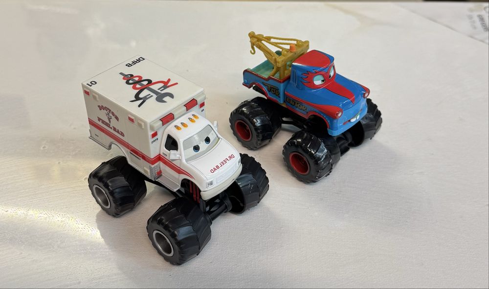 Нові машинки Мультик Тачки 1;2 и Байки метра. Маквин, метр cars